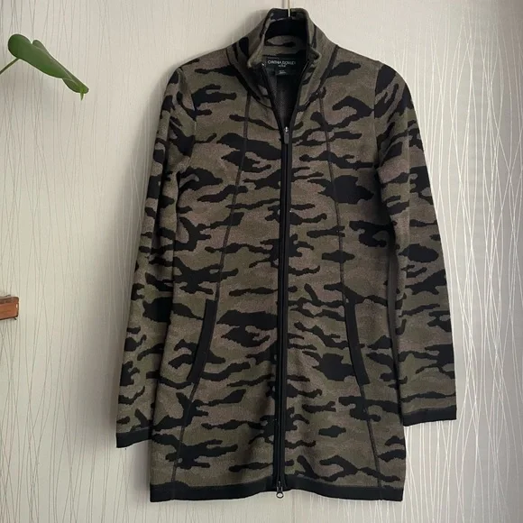Cynthia Rowley Camp Sweater Jacket size XS - Picture 1 of 7